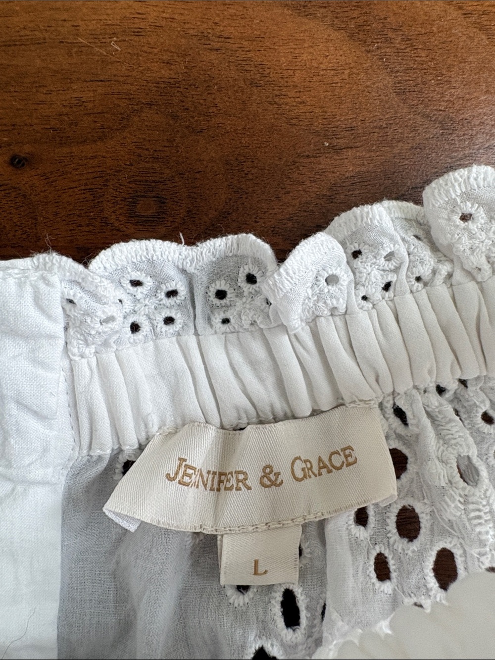 Jennifer & Grace Broderie Anglaise Flutter Sleeve Blouse
Size Large - Picture 7 of 10